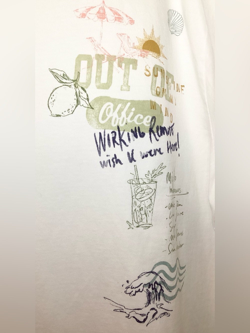 A&F Women’s Oversized Beach Doodle Graphic Tee Large - Picture 5 of 10